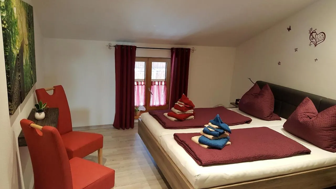 Ferienwohnung Chiemseezeit :-) - Familie Lechermann Gstadt am Chiemsee Lejlighed